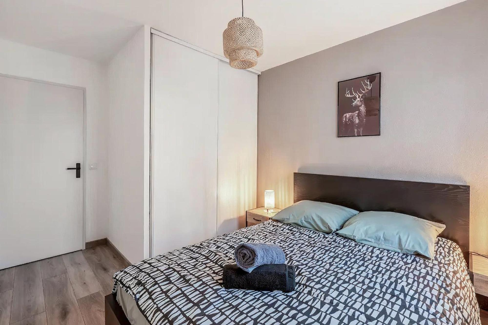 Superbe Appartement - Parking Gratuit - 4 Personnes Chambery Ngoại thất bức ảnh