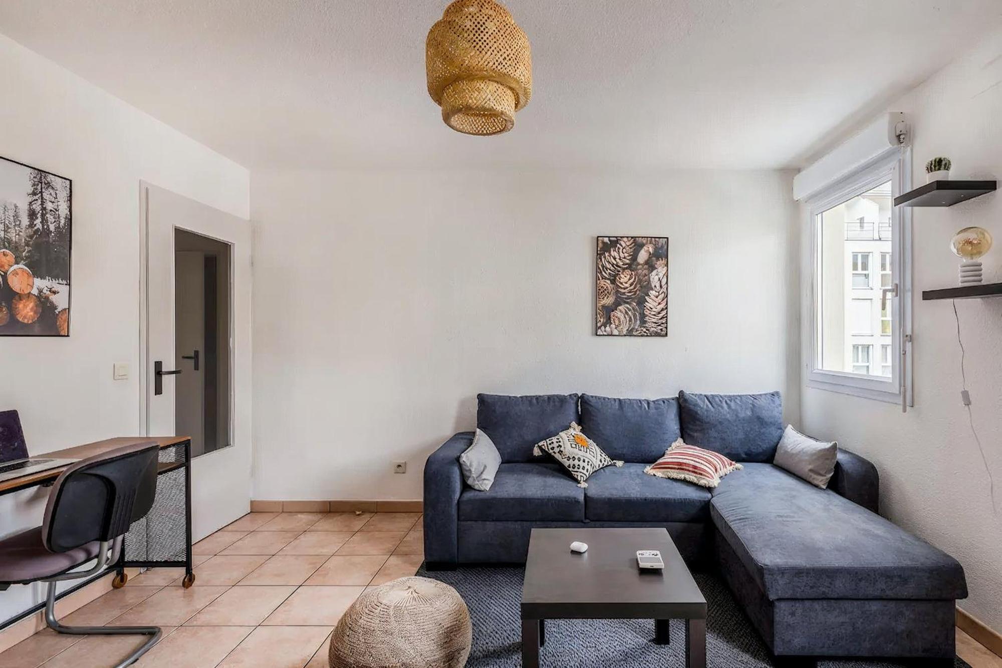 Superbe Appartement - Parking Gratuit - 4 Personnes Chambery Ngoại thất bức ảnh