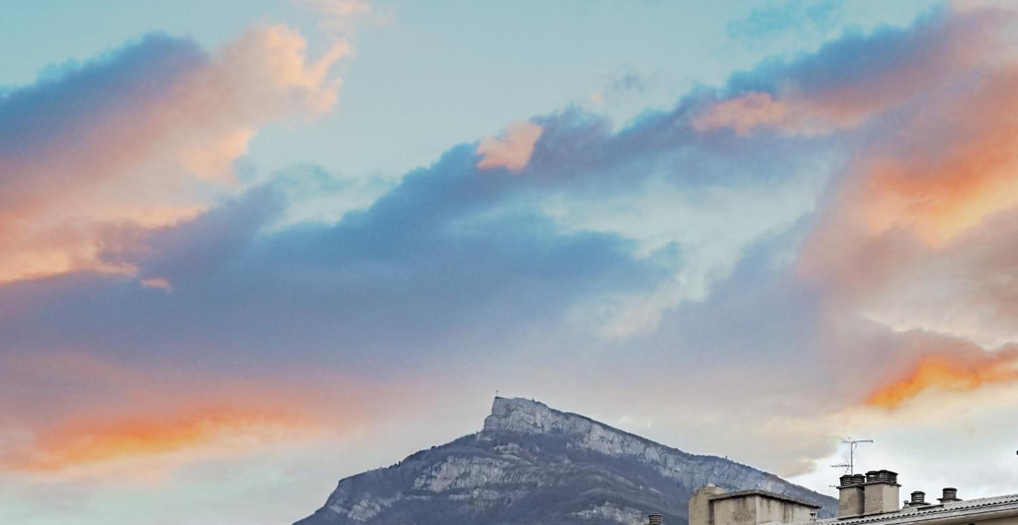 Superbe Appartement - Parking Gratuit - 4 Personnes Chambery Ngoại thất bức ảnh